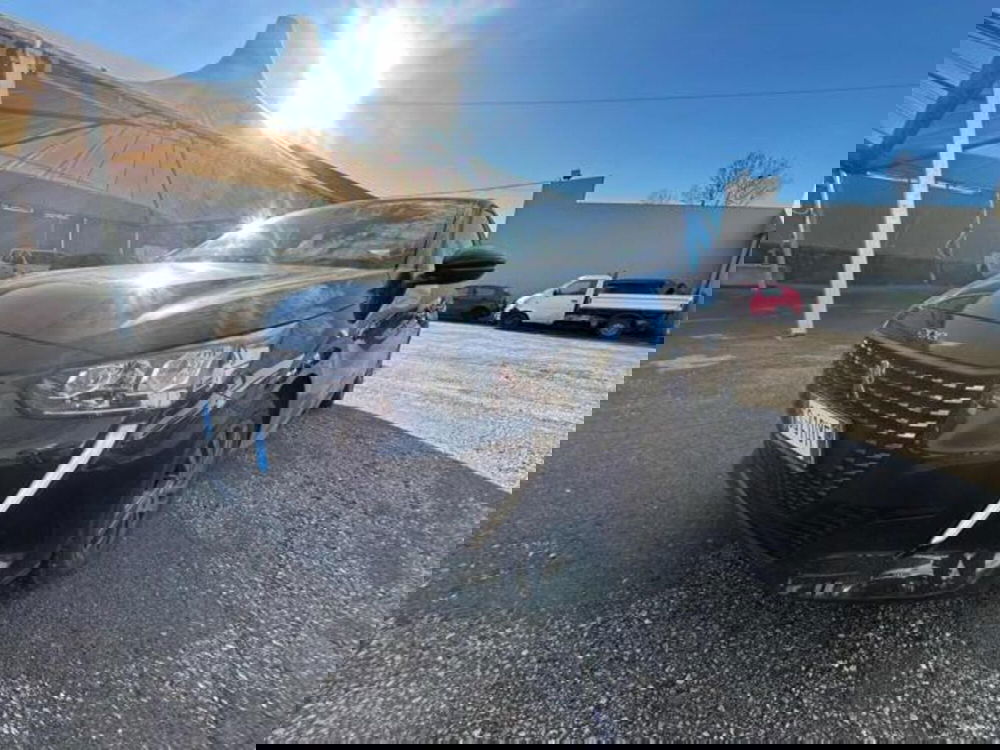 Peugeot 208 usata a Lucca