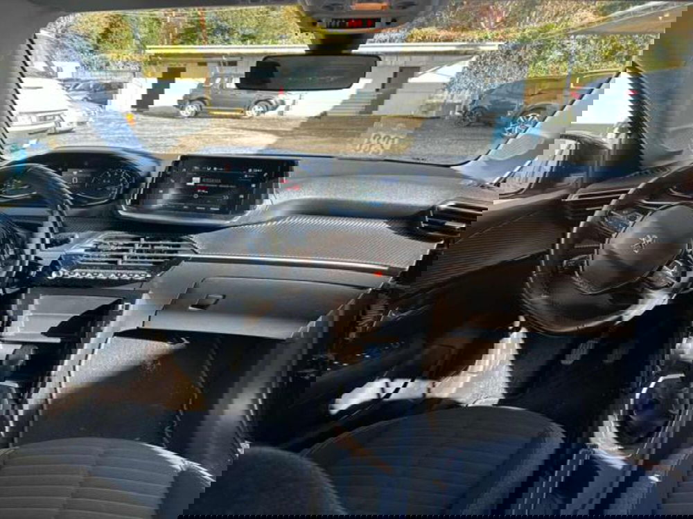 Peugeot 208 usata a Lucca (8)