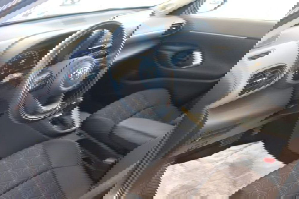 Toyota Yaris Cross usata a Roma (12)