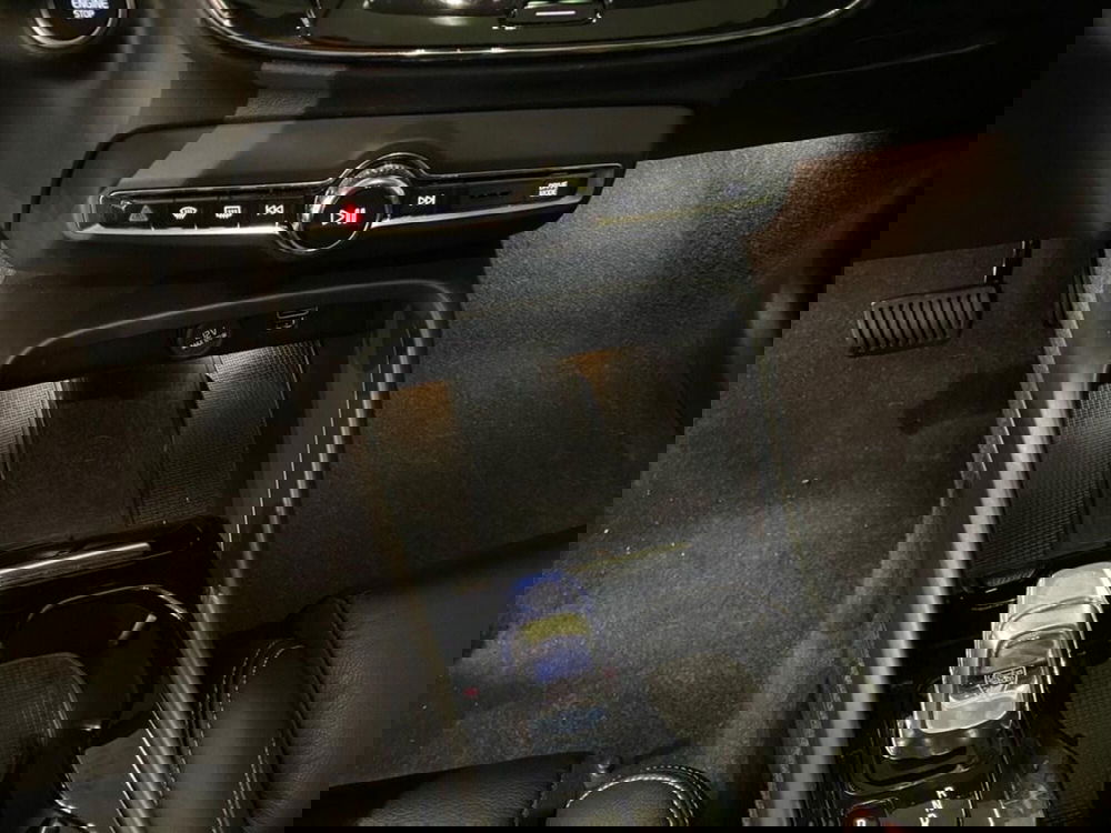 Volvo XC40 usata a Torino (11)