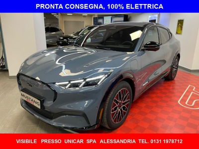 Ford Mustang Mach-E extended range Premium awd 370cv auto nuova a Alba