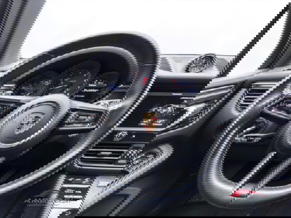 Porsche Macan usata a Perugia (14)