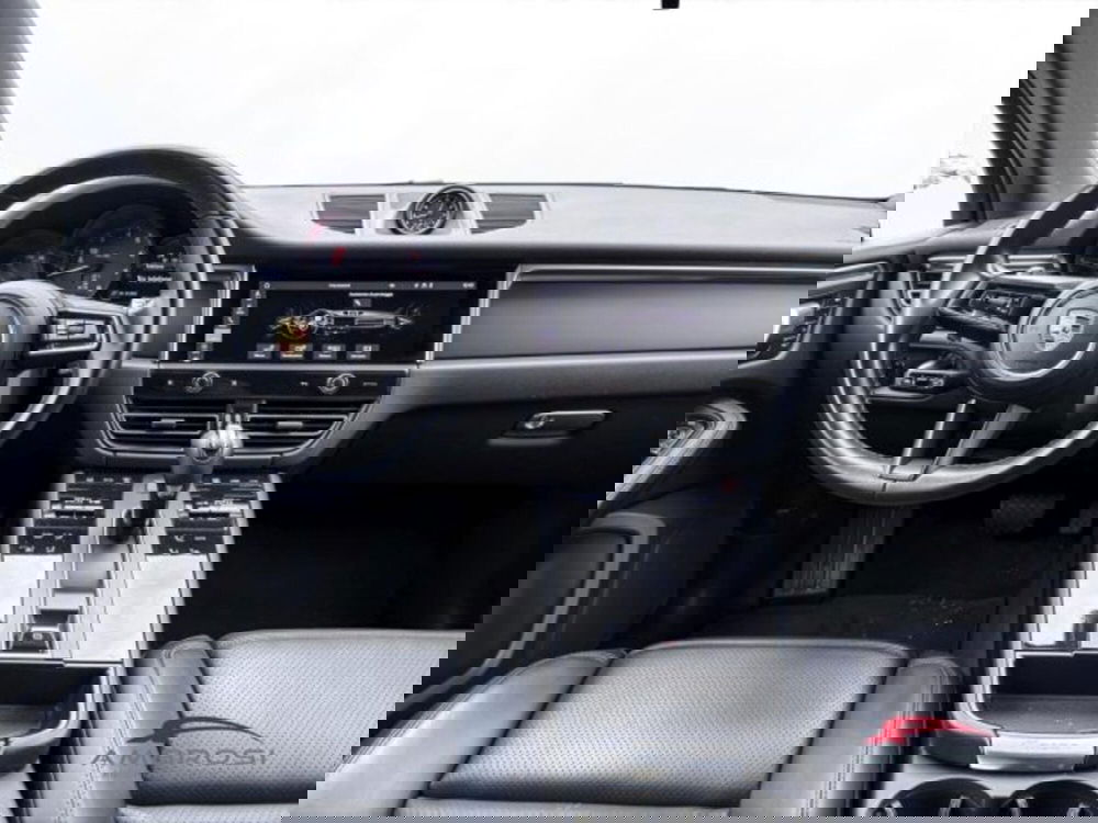 Porsche Macan usata a Perugia (15)