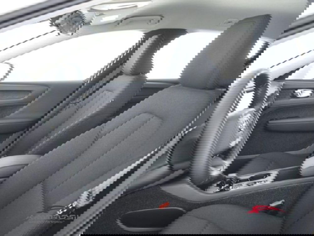 Volvo XC40 nuova a Perugia (9)