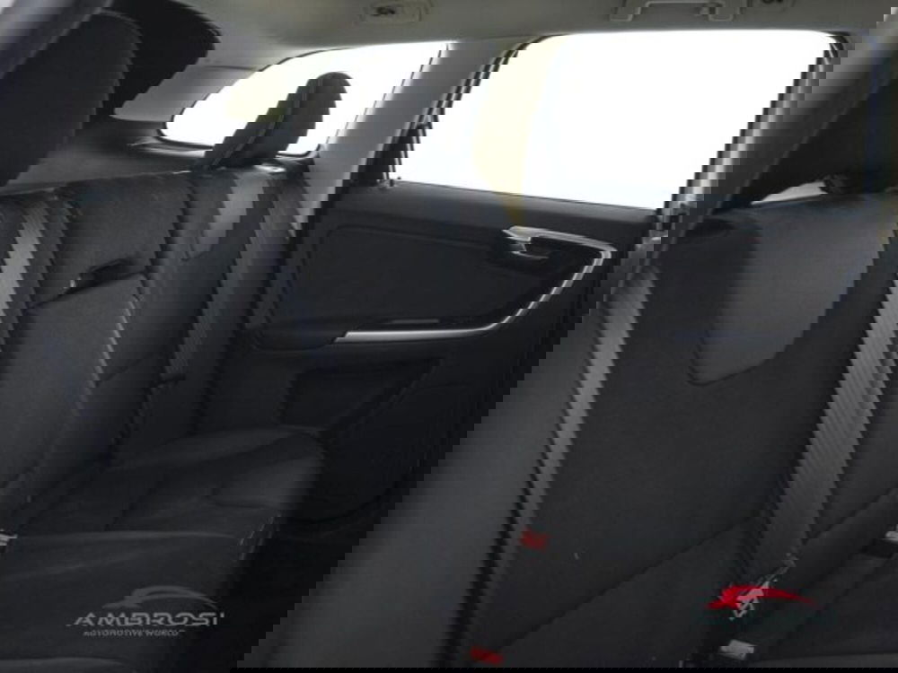 Volvo XC60 usata a Perugia (11)