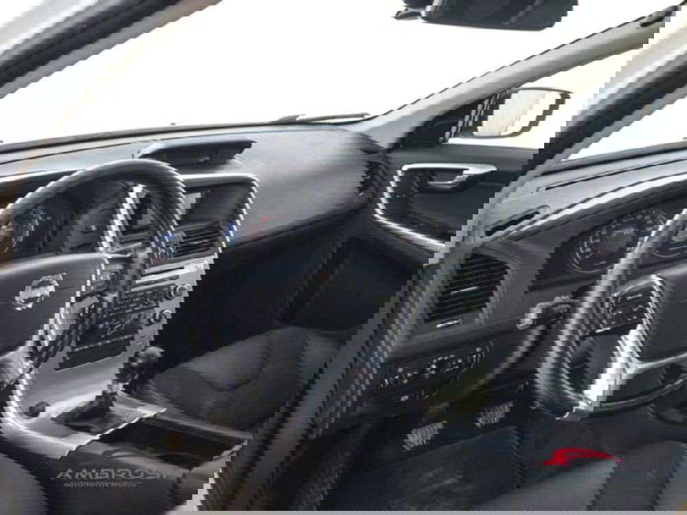 Volvo XC60 usata a Perugia (8)