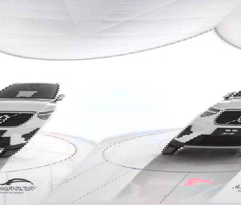 Volvo XC40 nuova a Perugia (5)