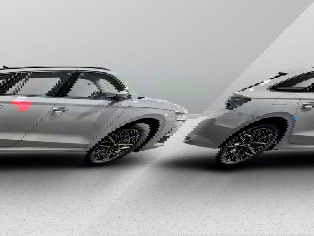 Skoda Octavia Station Wagon nuova a Padova (5)