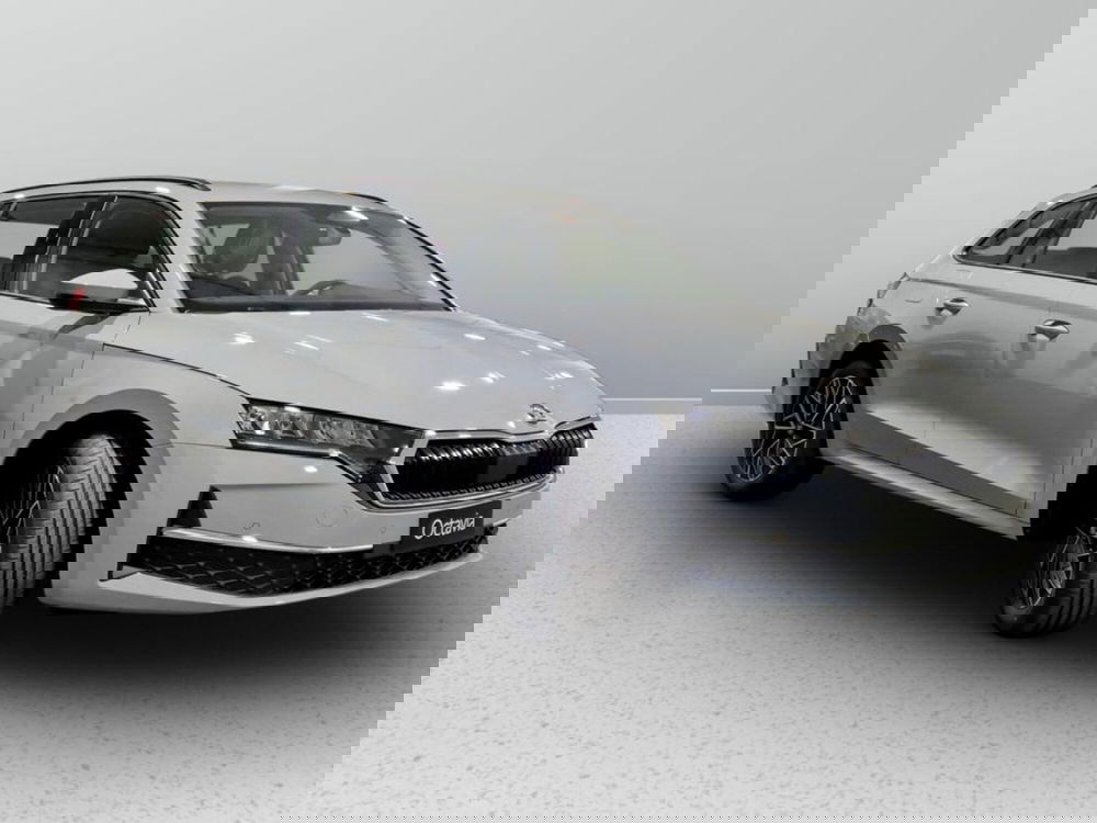 Skoda Octavia Station Wagon nuova a Padova (6)