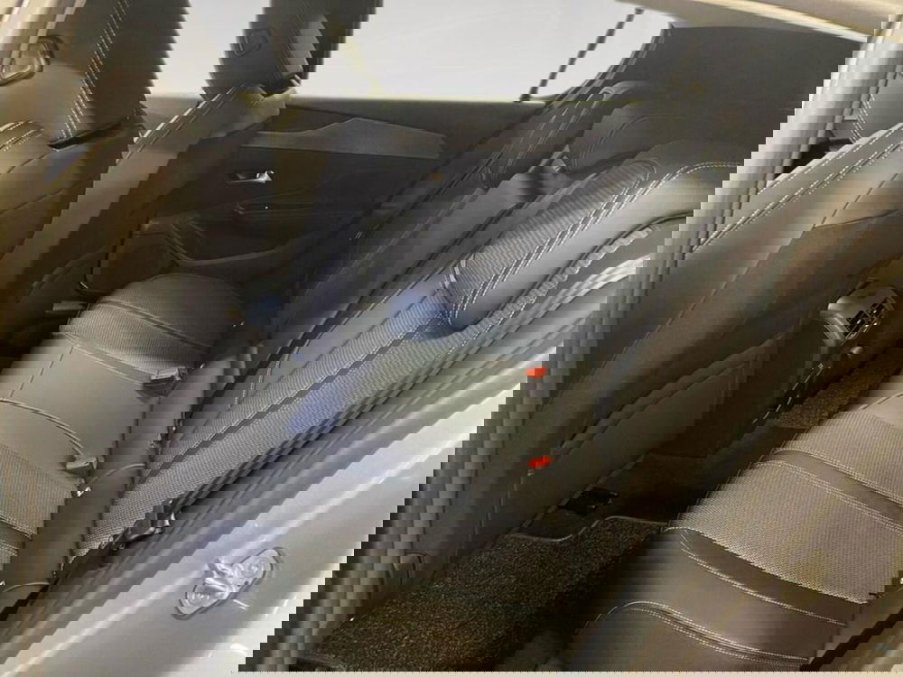 Peugeot 308 nuova a Torino (8)