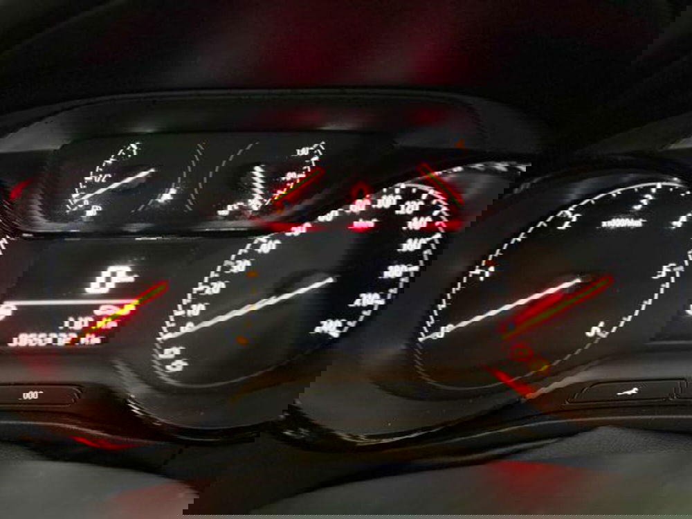 Opel Crossland X usata a Pesaro-Urbino (7)