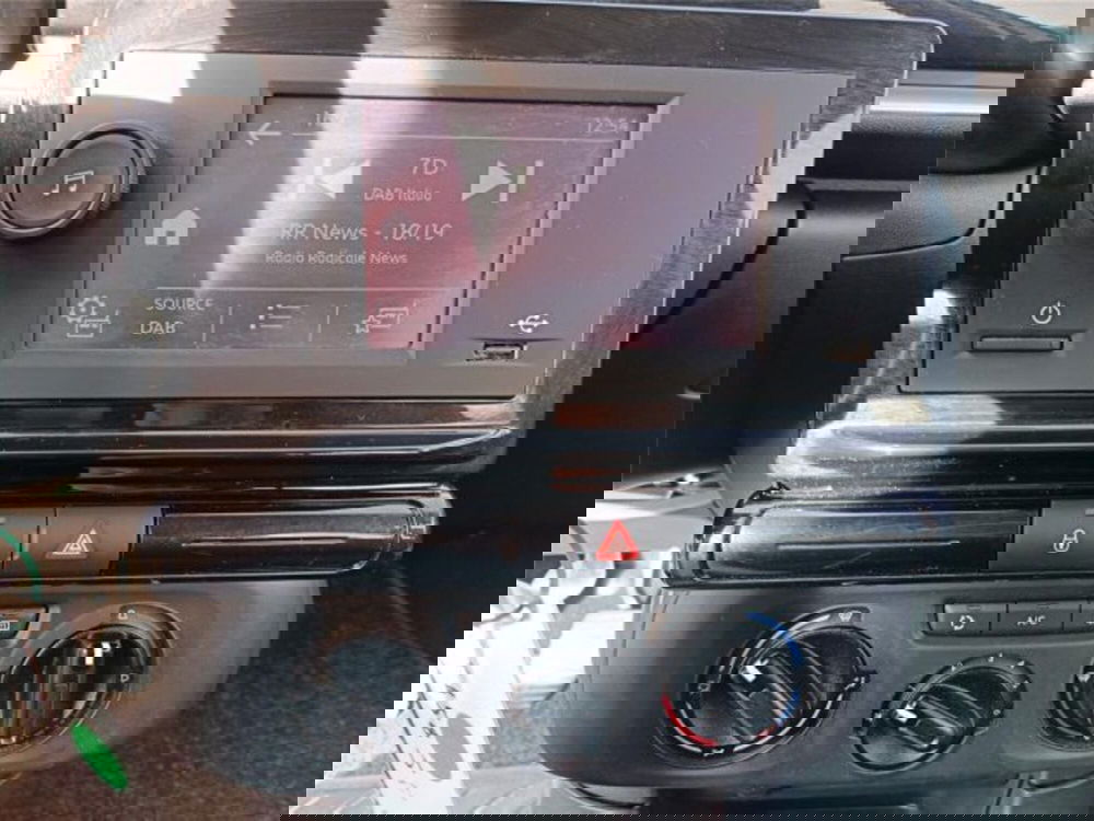 Citroen C3 usata a Bari (17)