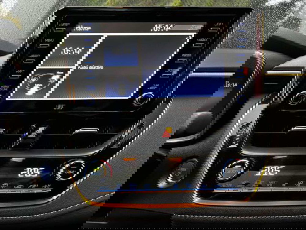 Toyota Corolla Touring Sports usata a Sassari (12)