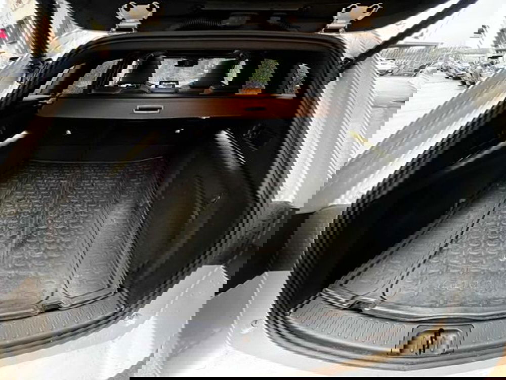 Toyota Corolla Touring Sports usata a Sassari (15)