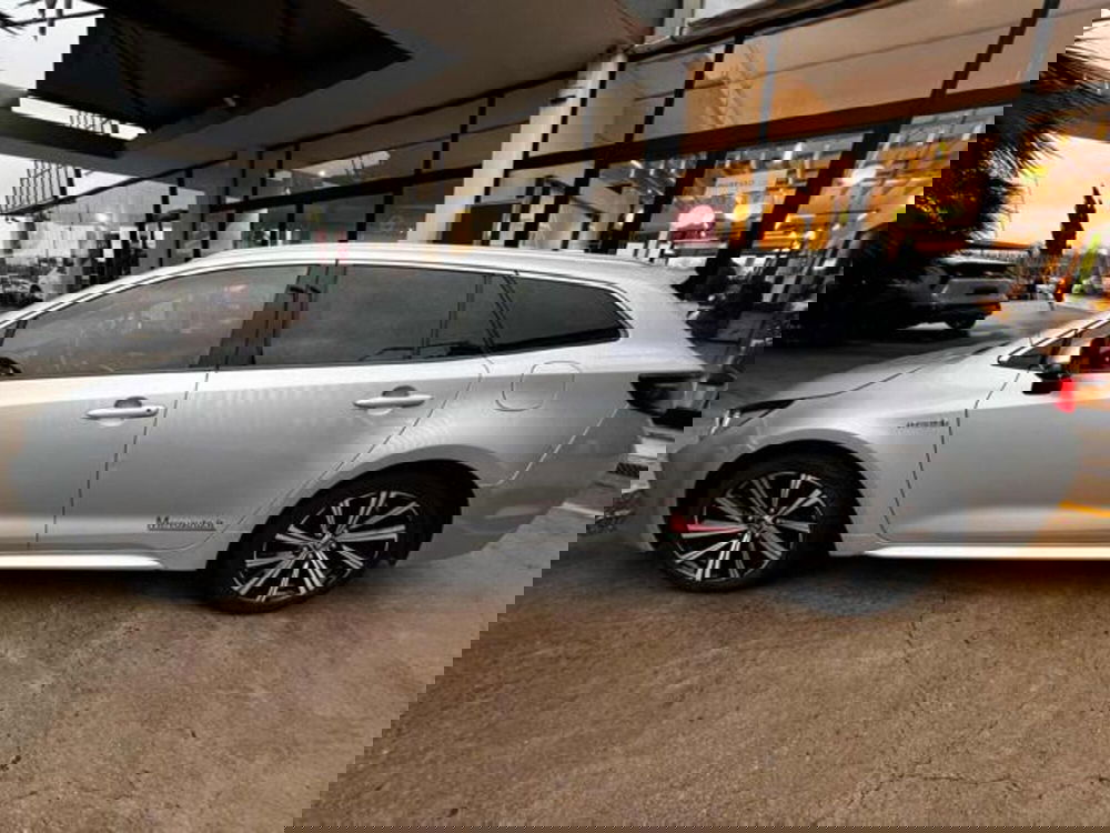 Toyota Corolla Touring Sports usata a Sassari (4)