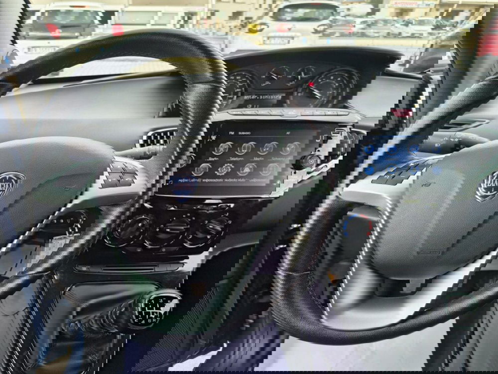 Lancia Ypsilon usata a Firenze (11)