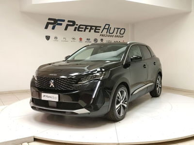Peugeot 3008 Hybrid 225 e-EAT8 Allure Pack del 2021 usata a Teramo