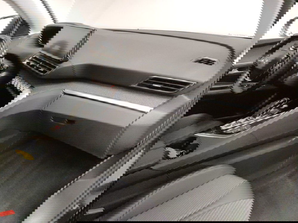 Peugeot 3008 usata a Teramo (12)