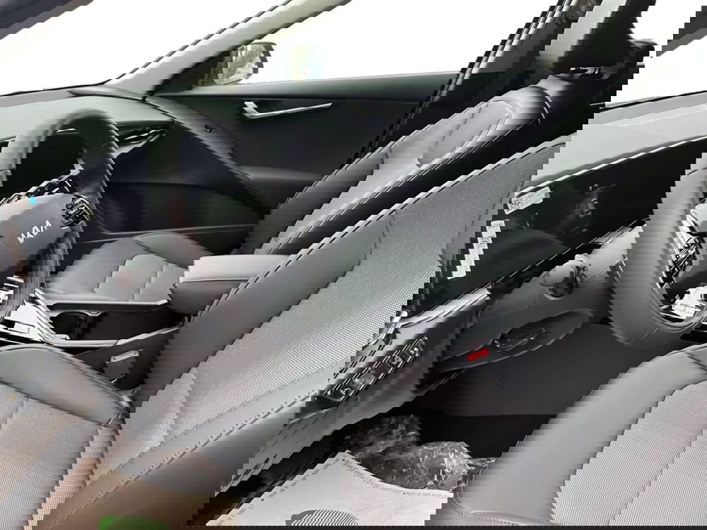 Kia Niro nuova a Modena (9)