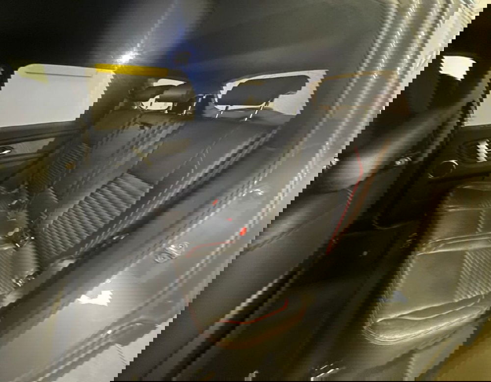 Land Rover Discovery Sport usata a Ferrara (5)