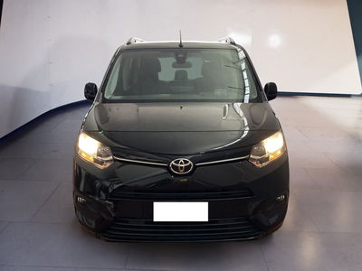 Toyota Proace City Verso City Verso 1.5D 100cv S&amp;S mt6 L1 D Executive del 2021 usata a Torino