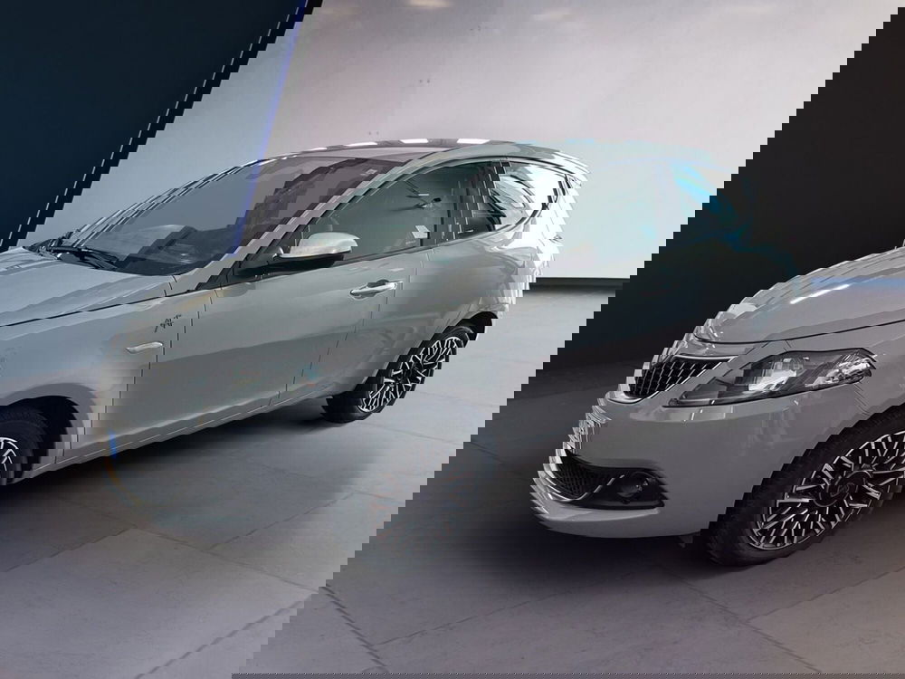 Lancia Ypsilon usata a Torino (2)