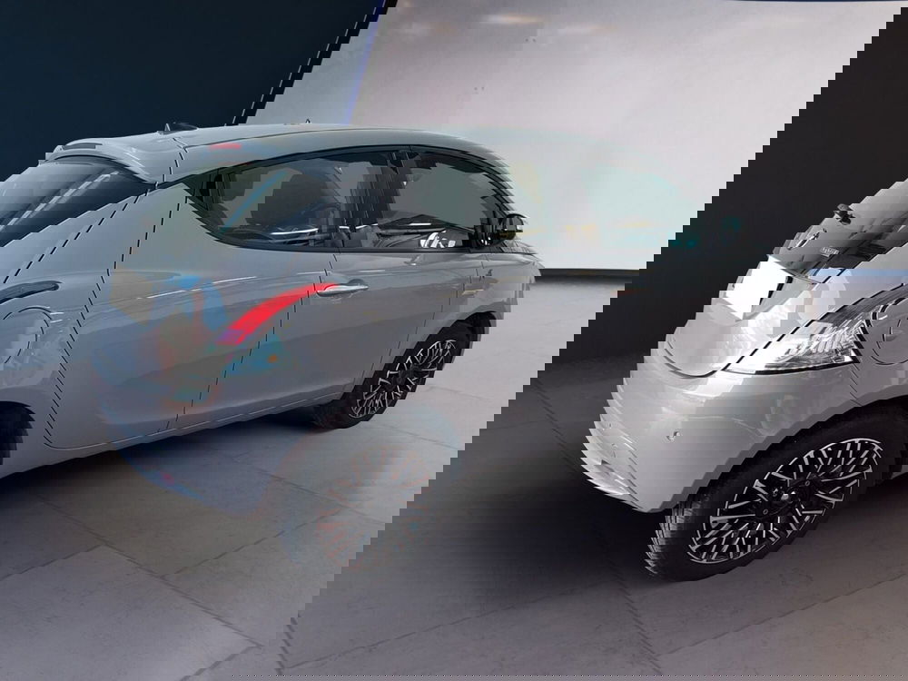 Lancia Ypsilon usata a Torino (4)