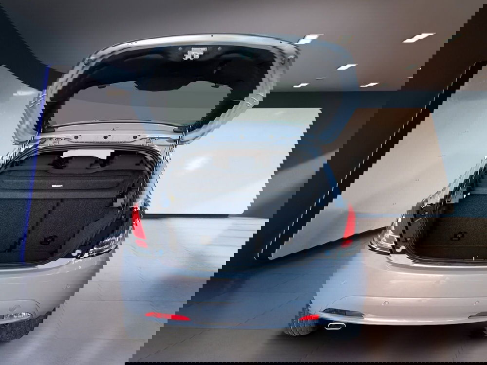 Lancia Ypsilon usata a Torino (7)