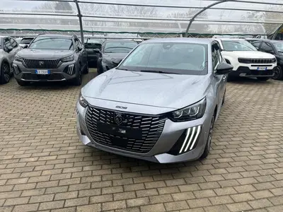 Peugeot 208 PureTech 100 Stop&amp;Start 5 porte Allure del 2024 usata a Milano