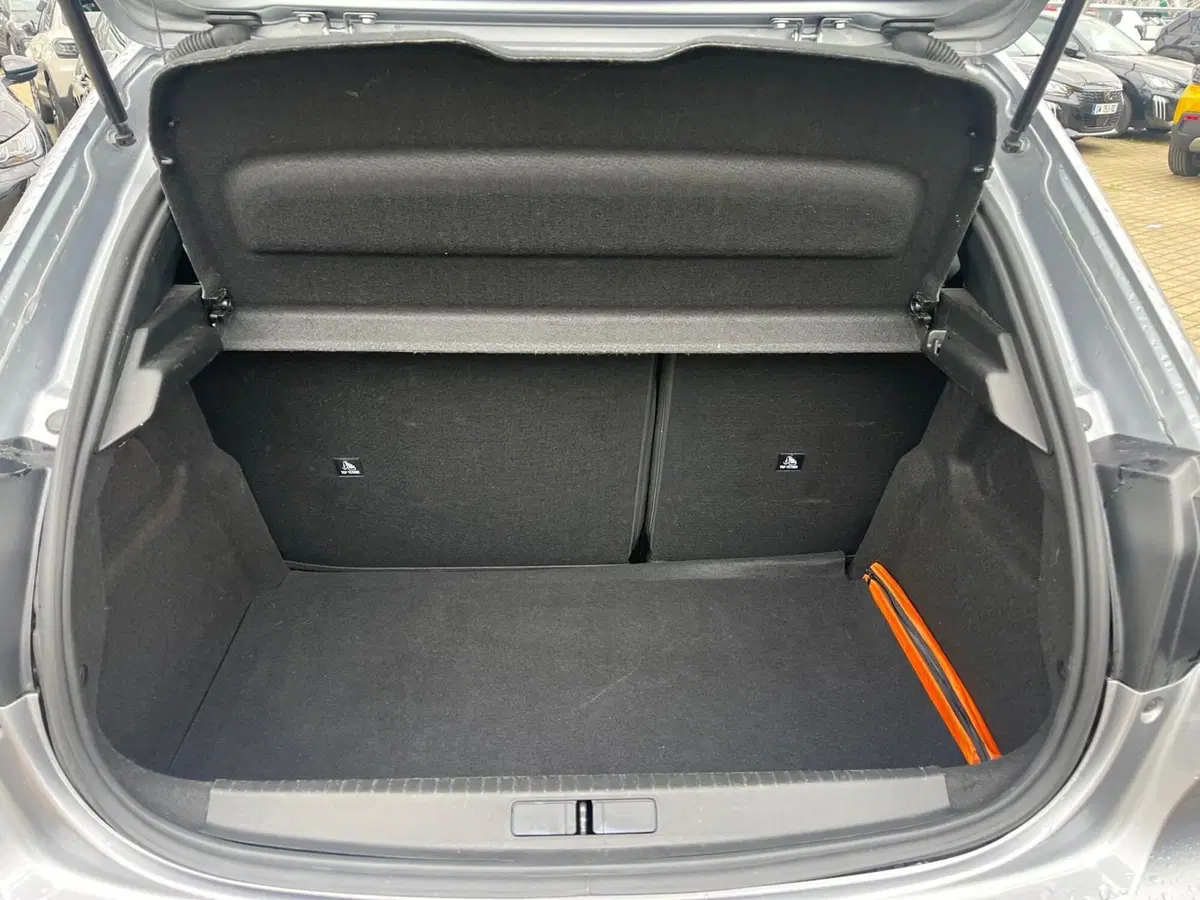 Peugeot 208 usata a Milano (11)