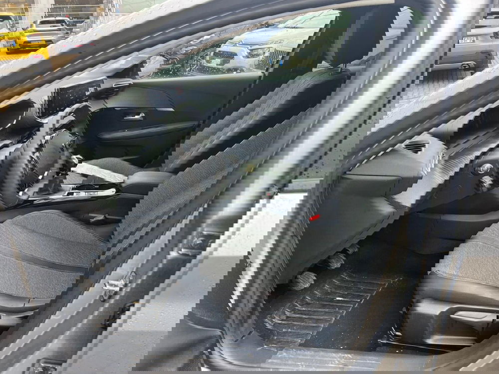 Peugeot 208 usata a Milano (12)