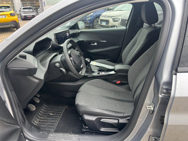 Peugeot 208 usata a Milano (12)