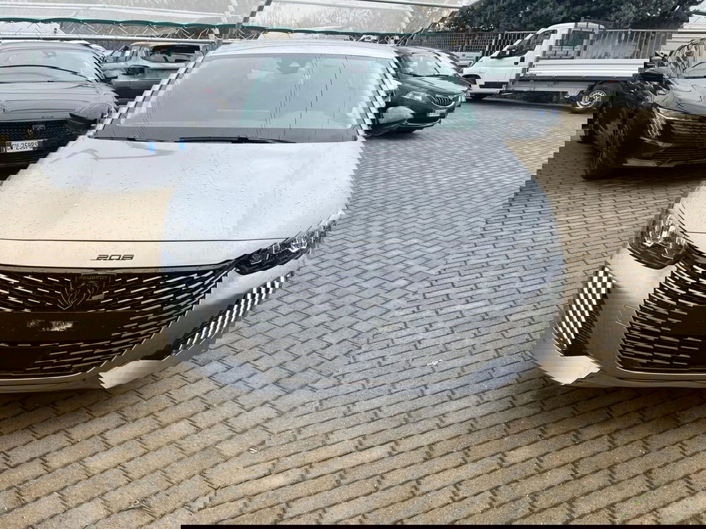 Peugeot 208 usata a Milano (2)