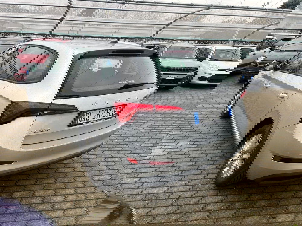 Skoda Scala usata a Milano (6)