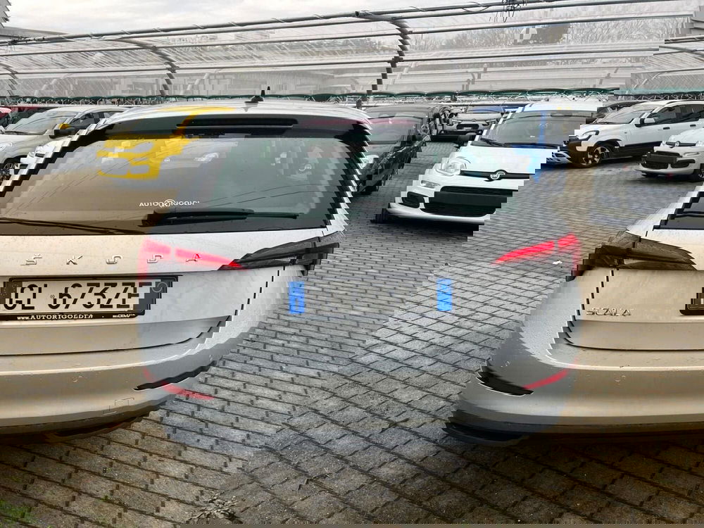 Skoda Scala usata a Milano (8)