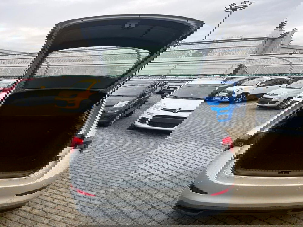 Skoda Scala usata a Milano (9)