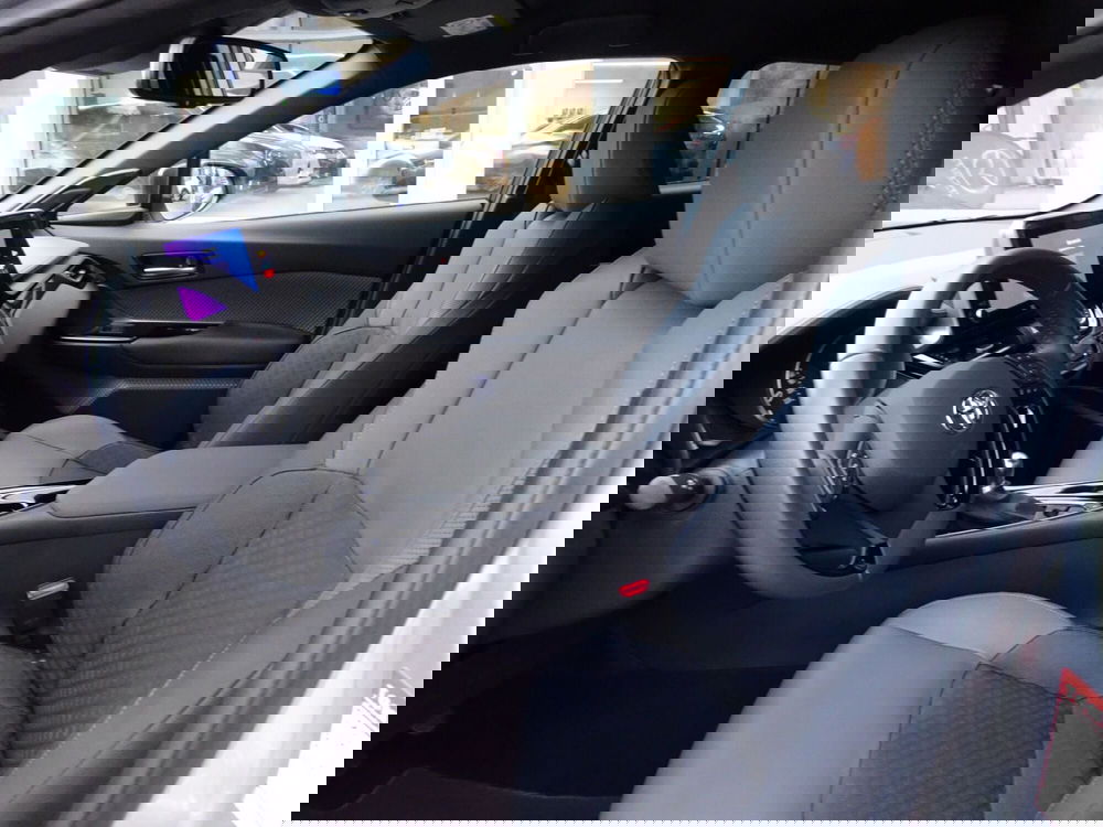 Toyota Toyota C-HR usata a Treviso (8)