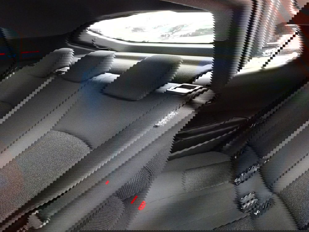 Toyota Toyota C-HR nuova a Treviso (11)