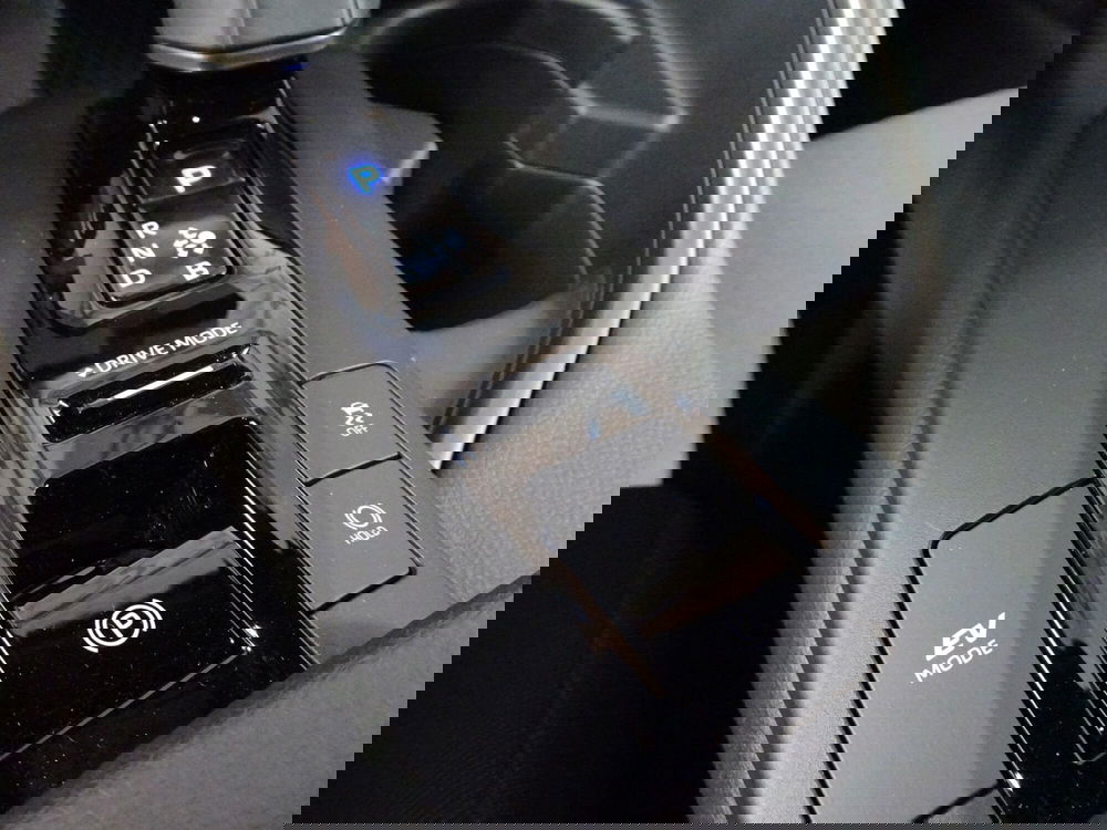 Toyota Toyota C-HR nuova a Treviso (18)