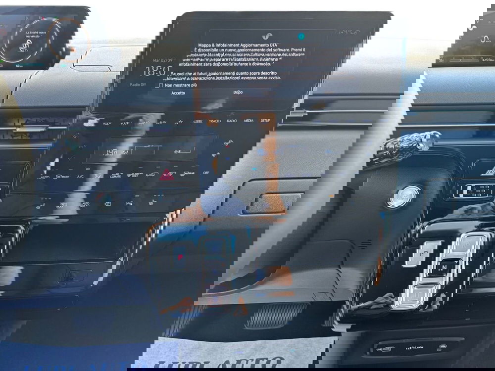 Hyundai Staria nuova a Lucca (17)