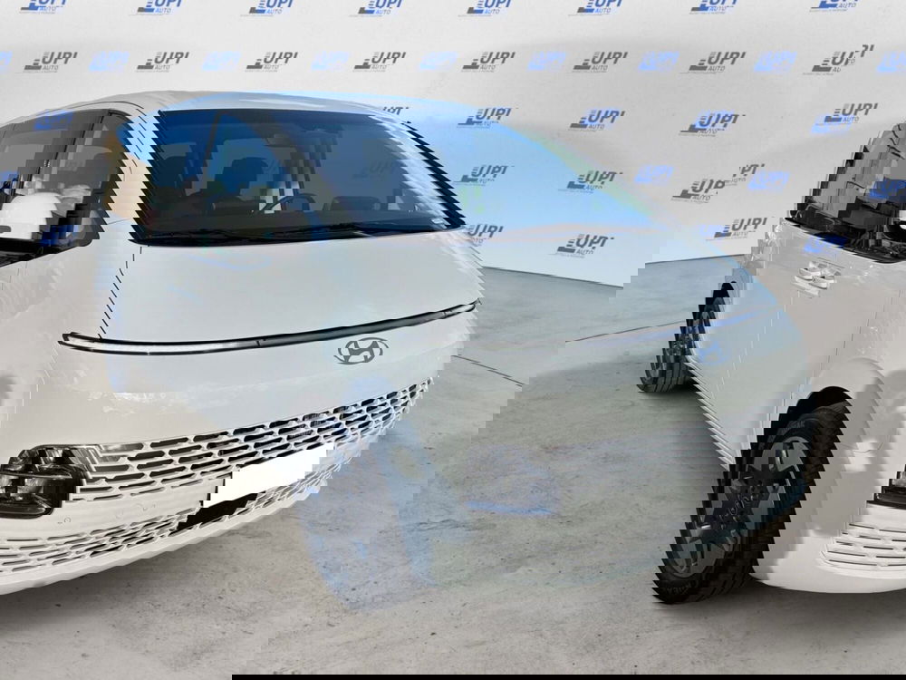 Hyundai Staria nuova a Lucca (7)