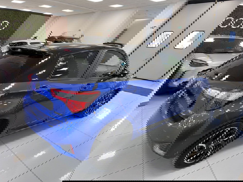 Toyota Yaris usata a Prato (4)