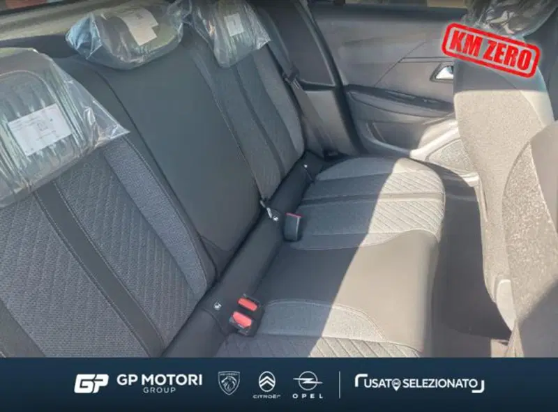 Peugeot 208 nuova a Caserta (7)