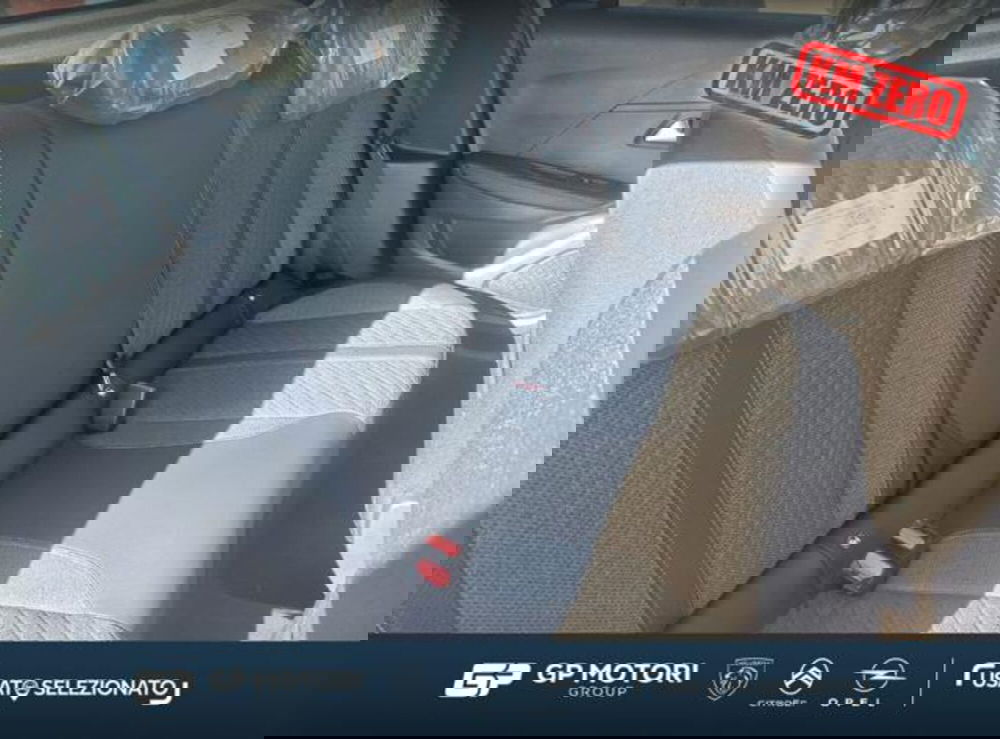 Peugeot 208 nuova a Caserta (7)