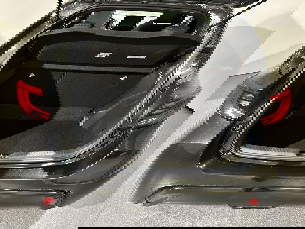 Toyota Yaris usata a Milano (9)