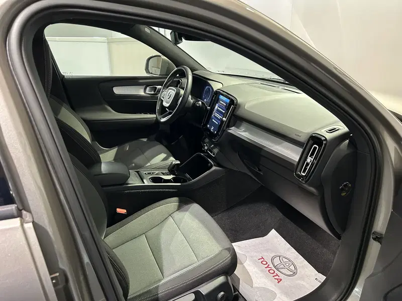 Volvo XC40 usata a Milano (13)