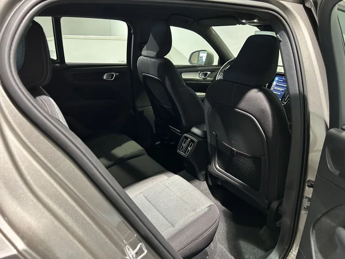 Volvo XC40 usata a Milano (14)