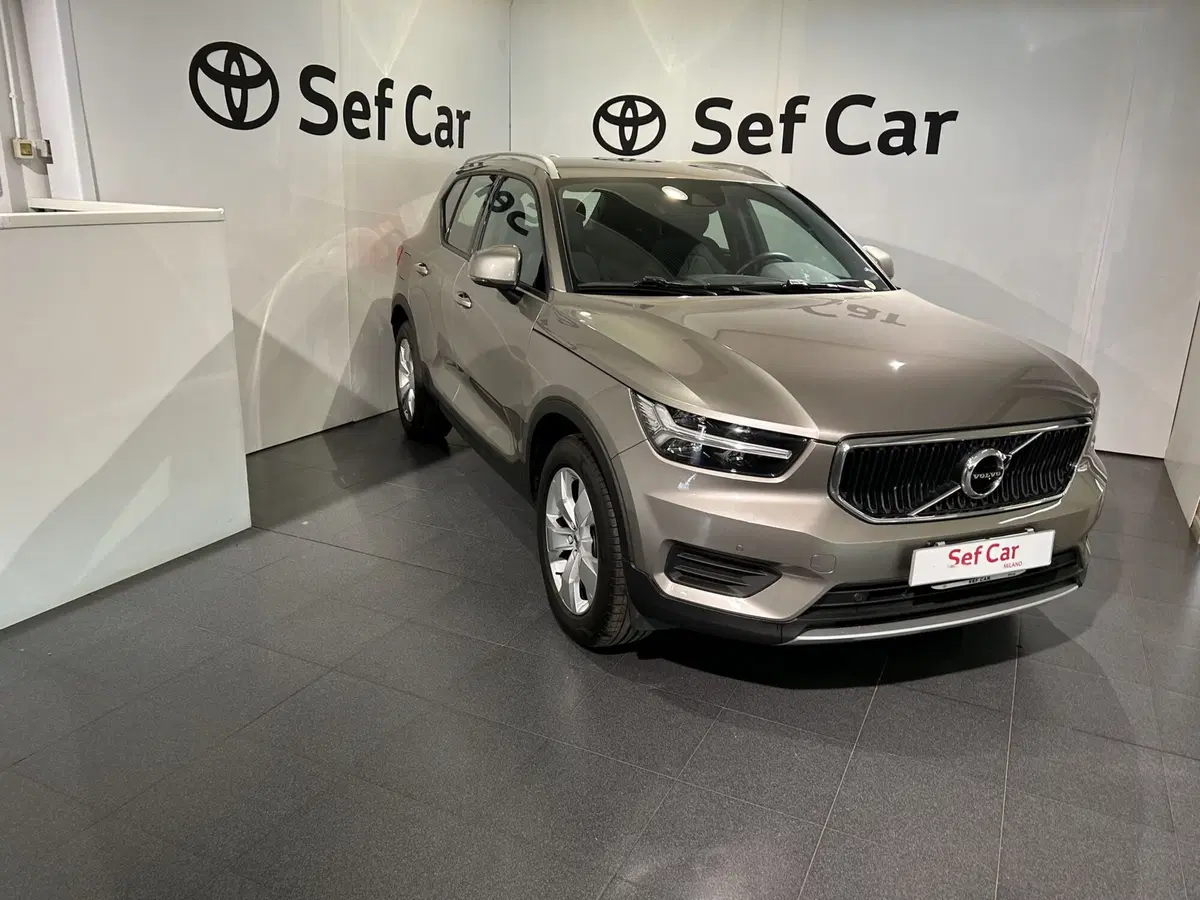 Volvo XC40 usata a Milano (3)