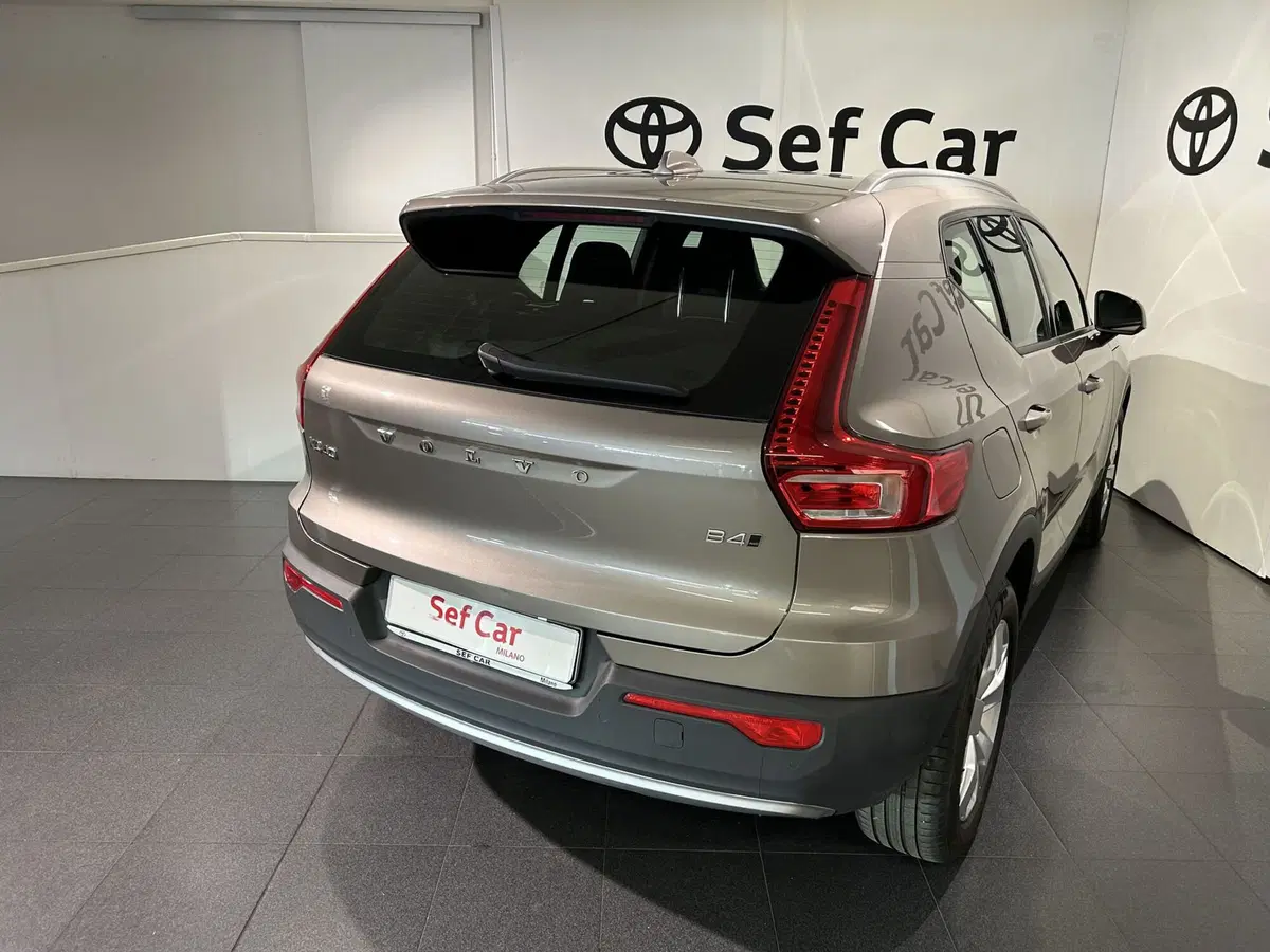 Volvo XC40 usata a Milano (5)
