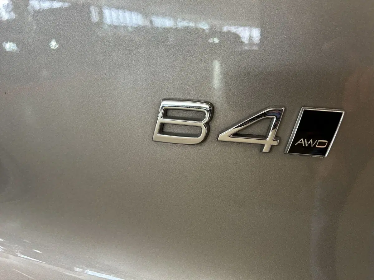 Volvo XC40 usata a Milano (7)